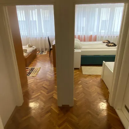 Appartement Katedrala-center *