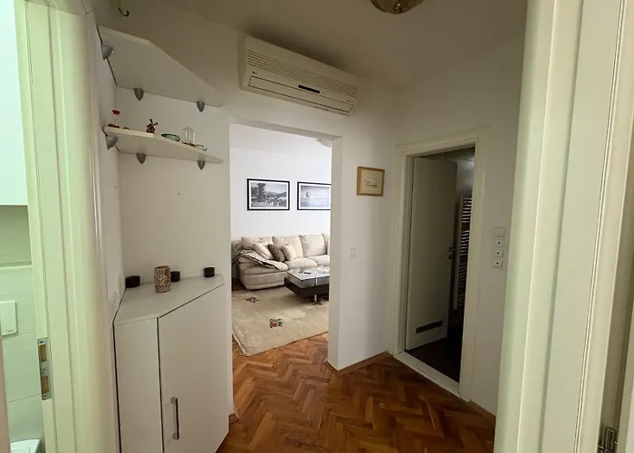 Appartement Katedrala-center